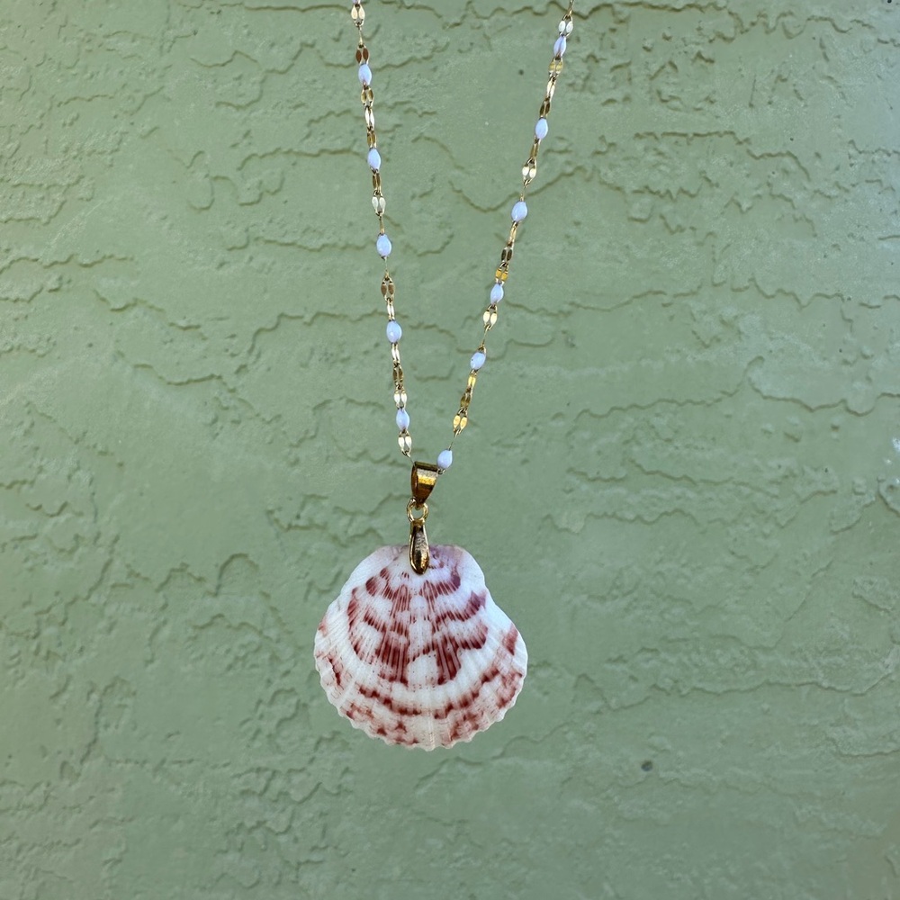 Gold and White Shell Pendant Necklace